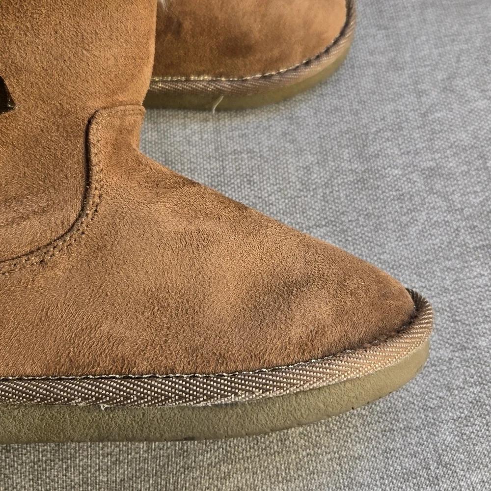 Khombu Bunny Girls' Faux Suede Chestnut Winter Boots with Faux Fur Cuff